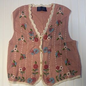Vintage IVY Floral Embroidered Pink Knit Vest
